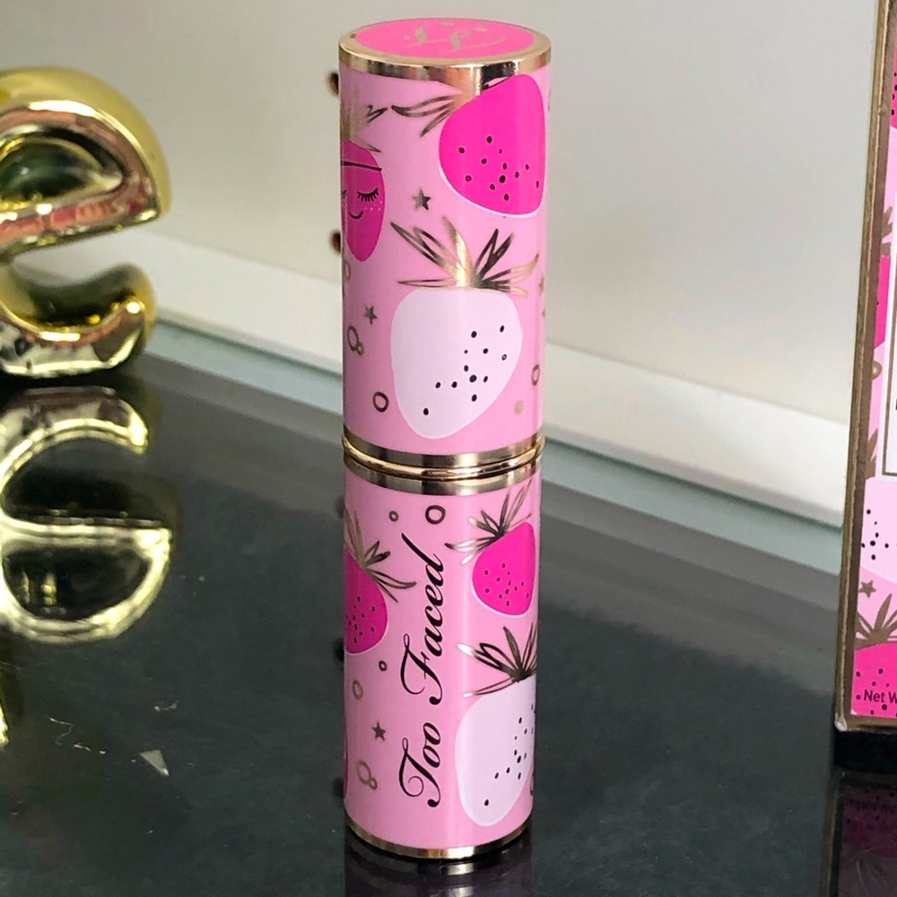 🆕 Too Faced highlight stick